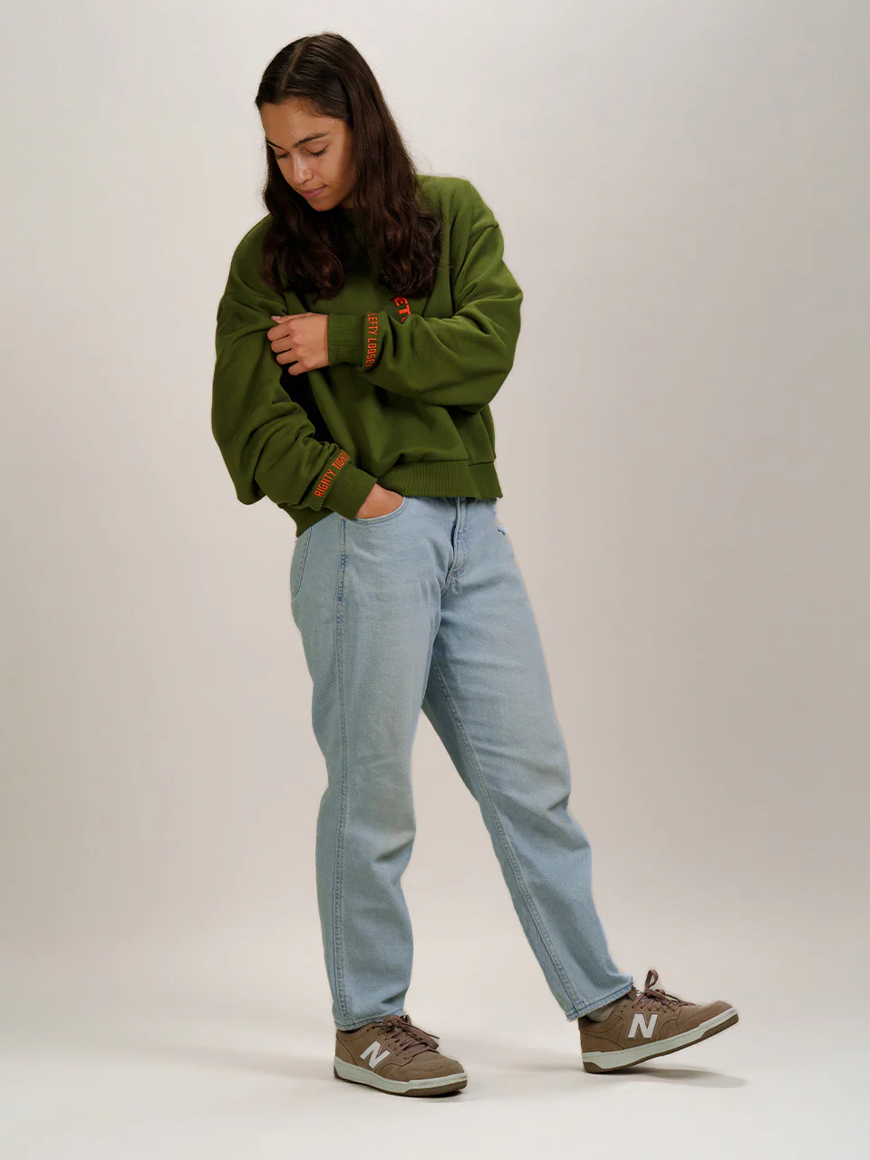 LEFTY LOOSEY, RIGHTY TIGHTY CREWNECK - Image 5