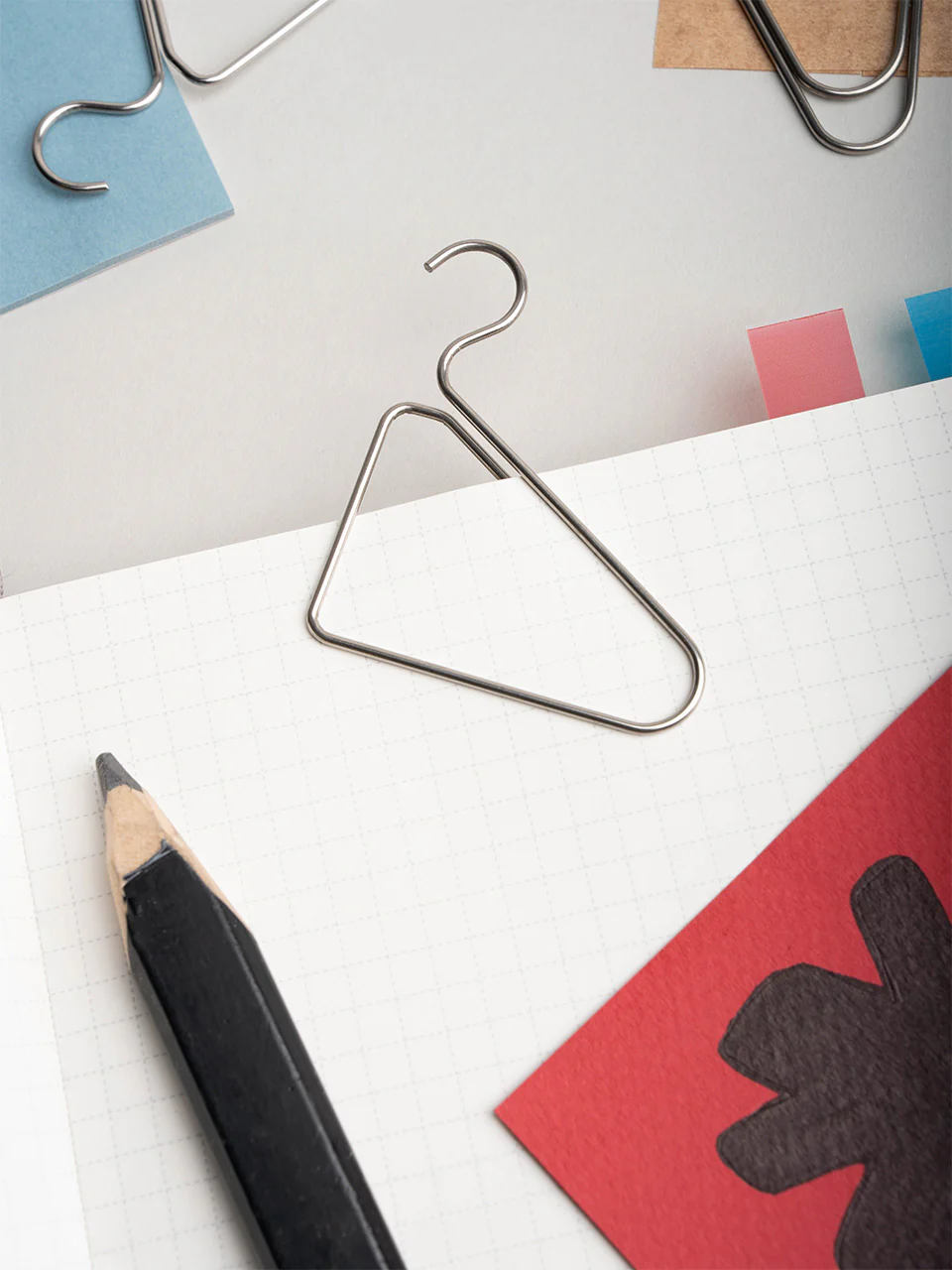 COAT HINGER PAPER CLIP (5 PACK) - Image 3