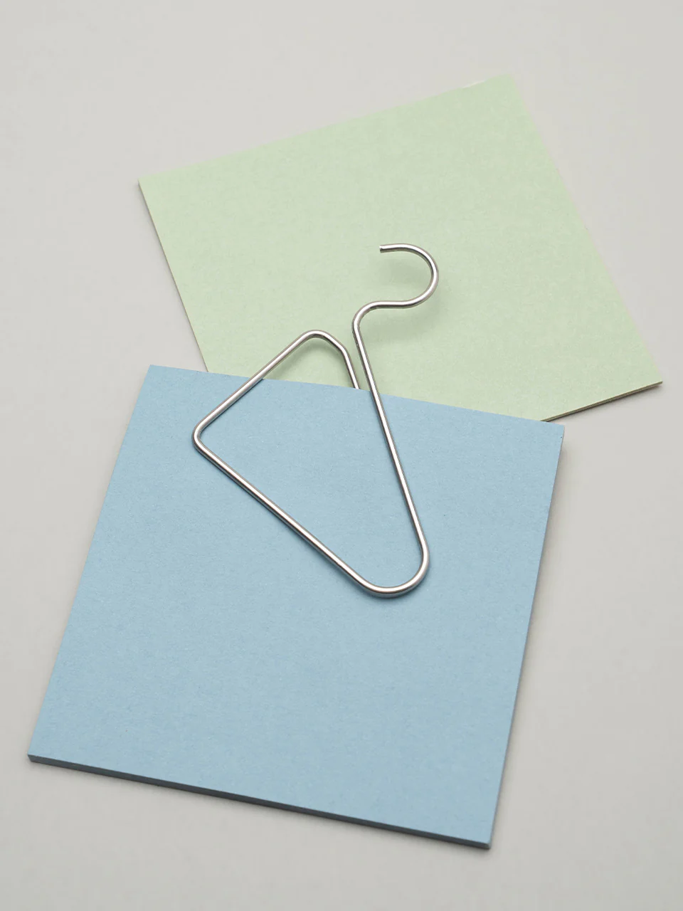 COAT HINGER PAPER CLIP (5 PACK) - Image 6